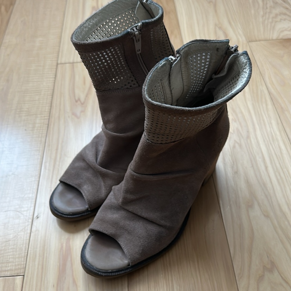 Bos.& Co taupe suede open toe bootie, style name is Celine. Size 8